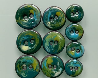 "Rainforest" buttons in 6 sizes