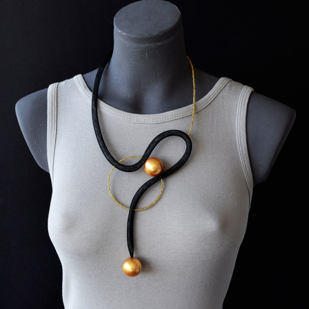 Black White Mesh Necklace main image 1