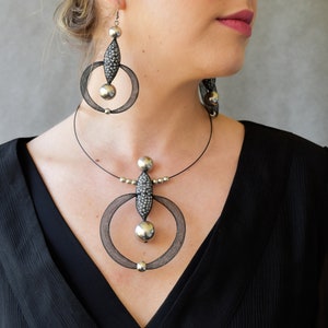 Short elegant silver and black necklace, Abstract necklace, Modern necklace, Contemporary necklace, Unusual mesh necklace, Artistic necklace