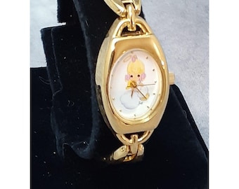 Precious Moments Valdawn Gold Angel Girl on Cloud Ladies Bangle Linked Chain Watch - Vintage 2000