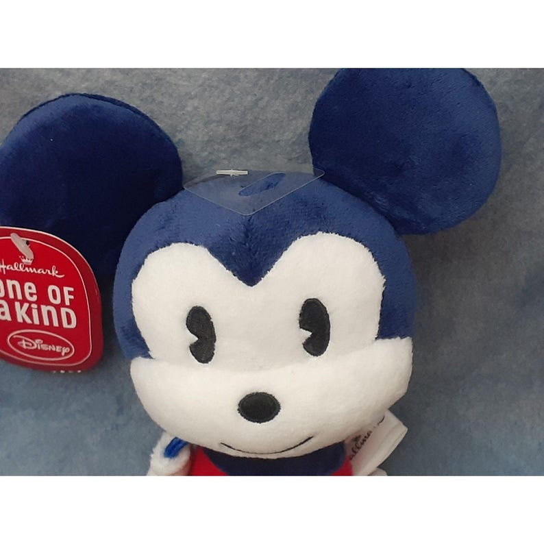 Peluche de Mickey Mouse estilo itty bitty, único en su tipo, de Hallmark. Nuevo con etiquetas. (8 pulgadas). imagen 3