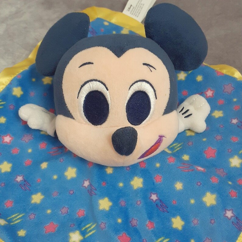 Manta sensorial de seguridad Disney Mickey Mouse Lovey - Usada en buen estado imagen 3