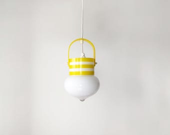 Lampa wisząca w stylu vintage w kolorze żółtym, pop-art, szwedzki skandynawski design