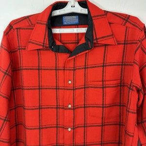 Camisa vintage Pendleton The Fireside de lana roja y negra a cuadros, manga larga, bolsillo grande
