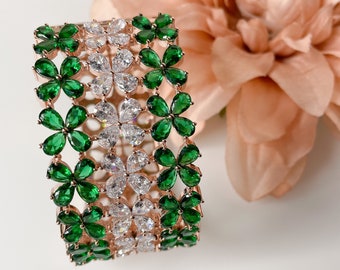 CZ Smaragd Blumen Armreif: Indischer Schmuck, Größe 7 cm