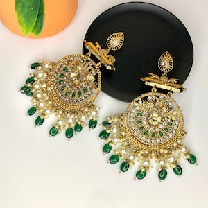 Gold Indian jhumka/Indian Jewelry/Kundan Earrings/Polki Earrings/Bridal Jhumka/Statement earrings/Statement Earrings/Sabyasachi Chandbali