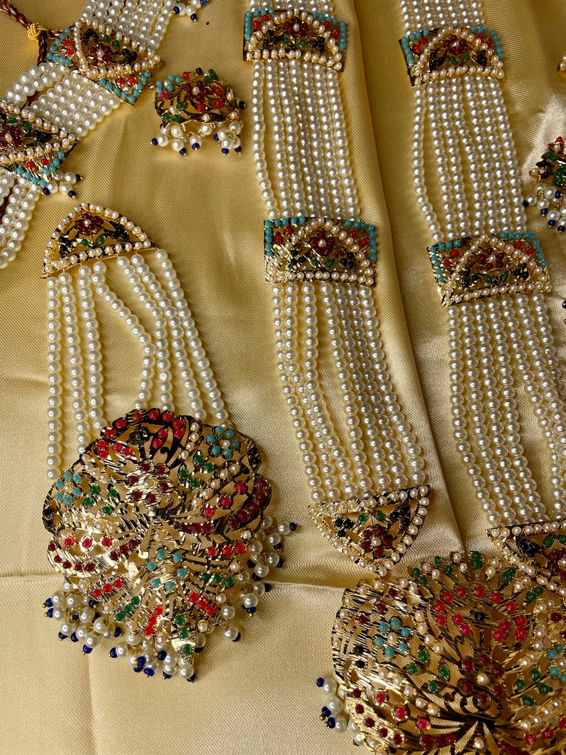 Indiskt Jadau smyckeset: Brudchoker, Halsband i flera lager, Örhängen bild 4
