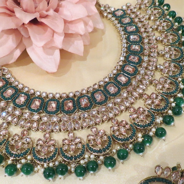 Conjunto de gargantilha de noiva indiana: joias Nikah verde e rosa