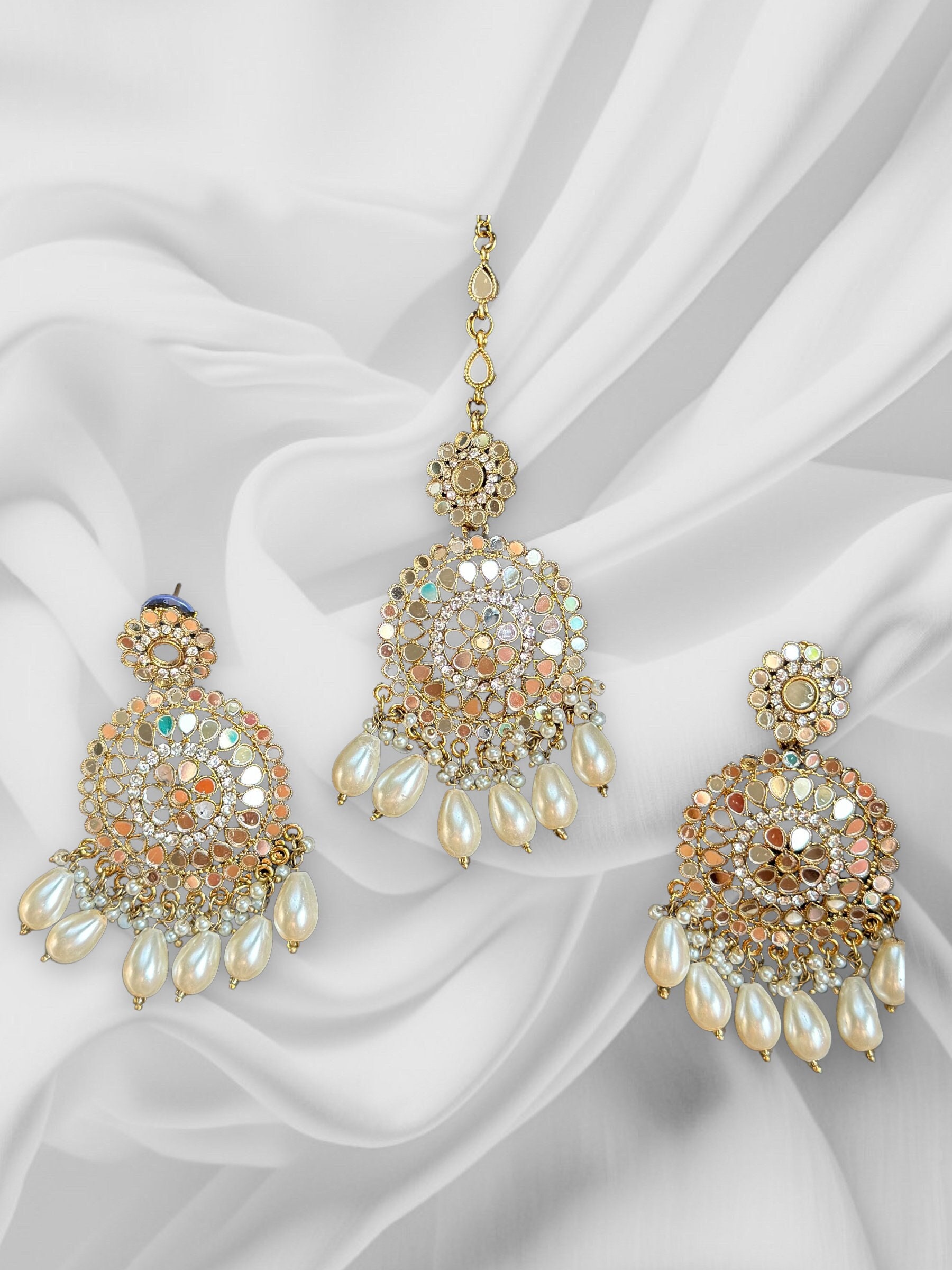 Jhumka Maang Tikka Set - Main Image