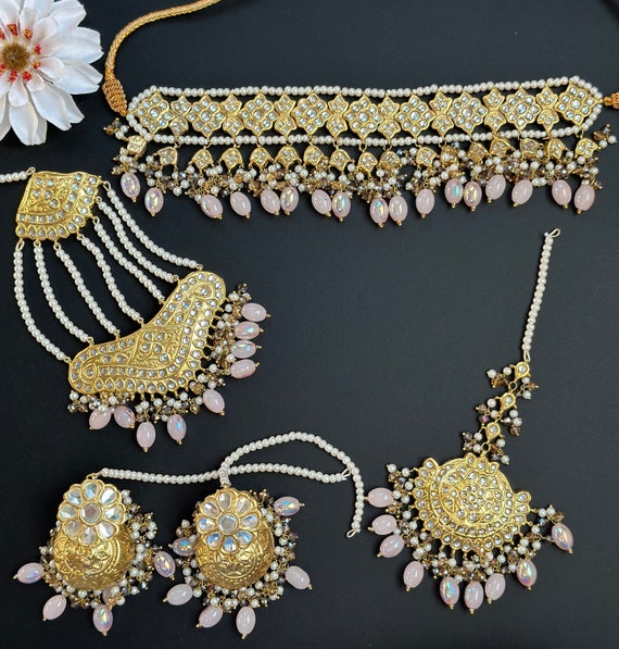 Gold Plated Kundan Choker Set: Indian Bridal Jewelry With  display picture 2