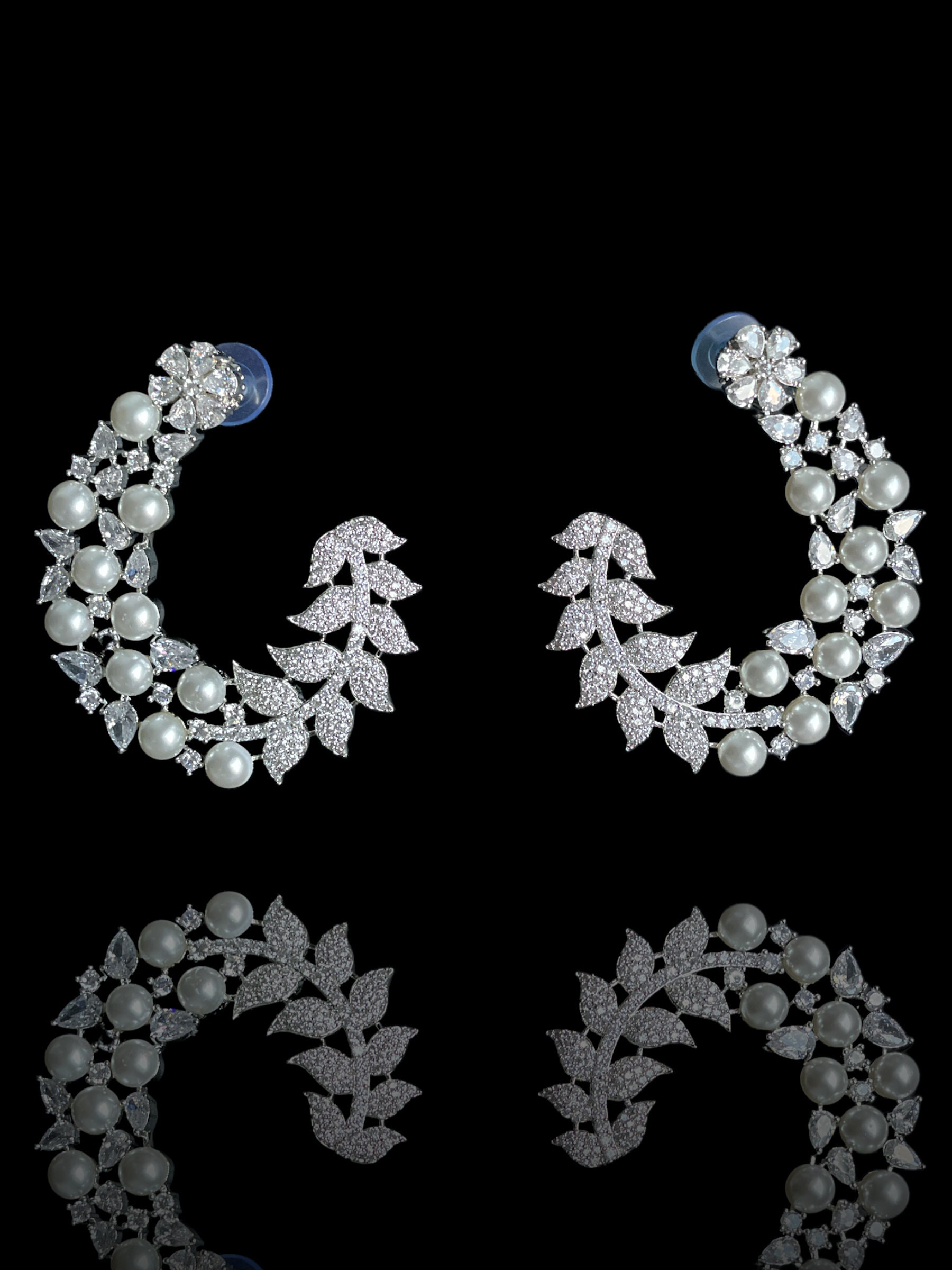 【HYERES LOR】25SS★ Nova 10K(Y) Pearl Earrings HYERES LOR】25SS☆ Nova 10K(Y) Pearl Earrings