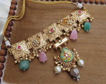 Gargantilla Kundan de oro oxidado: collar con dije Sangeet
