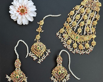 Gold Jadau Multi Color Passa and Jhumka/Pakistani Earrings and Tikka/Punjabi Gold Wedding Jewelry/Indian Jhoomar and Earring maangtikka set