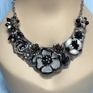 Floral bib black white assemblage necklace vintage brooches and earrings