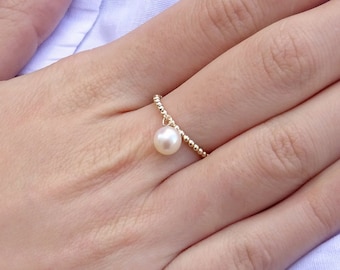 Solid Gold Minimalist Design for Anniversary or Special Occasions