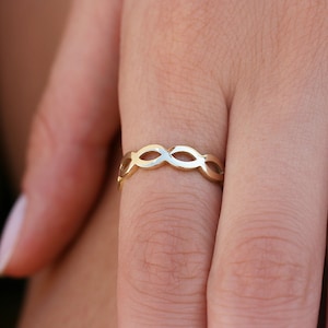 Elegant Solid Gold Braided Infinity Ring | Handmade Minimalist Jewelry
