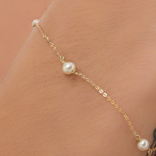 Solid gold bracelet 9K-14K-18K, Handmade 3 pearl bracelet, Dainty pearl bracelet, Minimal gold bracelet, Tiny pearl bracelet, Gift for her