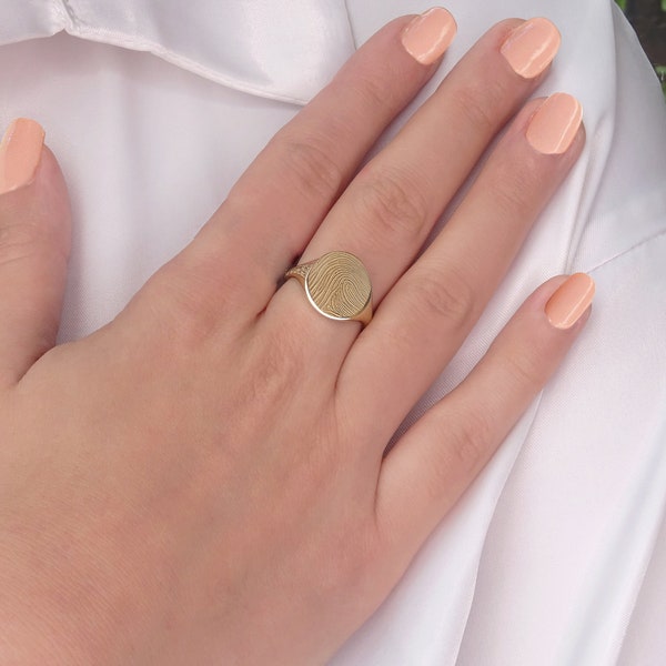 Solid Gold Fingerprint Ring K18, Monogram Ring K9, Family Crest in Ring K14, Statement Ring, Christmas Gift, Round Ring, Custom Dog Tag Ring