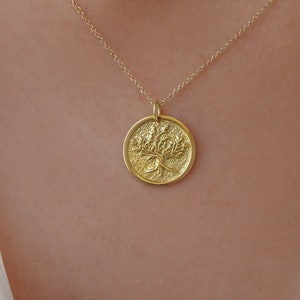 Personalized Solid Gold Tree of Life Necklace (9K, 14K, 18K) | Family Charm Gift