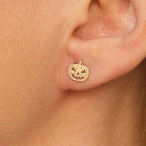 Solid Gold Halloween Pumpkin Earring, Halloween Jack O&#39; Lantern Studs