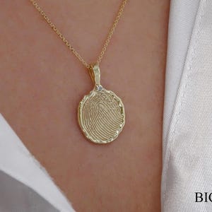 Solid Gold Fingerprint Necklace in K9, K14 & K18, Personalized Gold Memorial Necklace, Mother’s Day gift, Mother’s Day