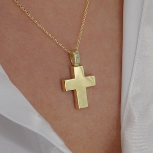 Elegant 9k/14k Solid Gold Cross Pendant: Minimalist Chunky Design for Men&#39;s Religious Jewelry