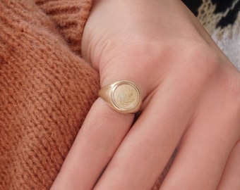 Solid Gold Chevalier Fingerprint Ring 14K, Personalized Fingerprint Ring K18, Custom Ring, Signet Ring, Engraved Ring K9, Christmas Gift