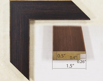 Marco de fotos plano de madera marrón de 1,5" de ancho. Marco de poliestireno.