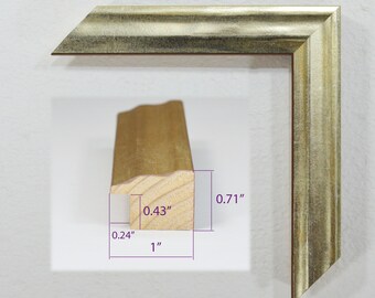 Photo Frame, Wavy Silver for Posters.