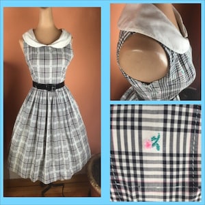 1950s/1960s Cotton Gingham Dress with Floral Embroidery - Size 4