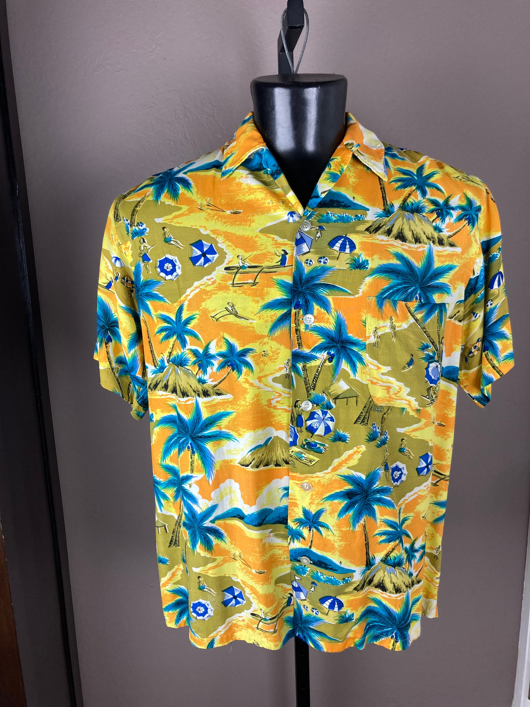 1950s / 1960s Aloha Shirts Orange Rayon Loop Collar Hawaiian 1950s / 1960s Aloha Shirts Orange Rayon Loop Collar Hawaiian