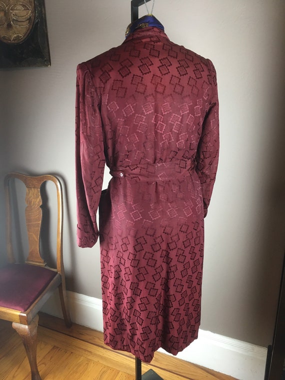 Magnificent 1940s Burgundy Smoking Robe with Orig… - image 4