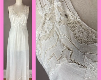 Parisian Maid - Chemise de nuit en coton blanc en biais avec détails en dentelle