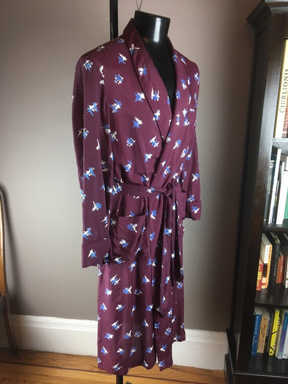 Handsome 1950s Rayon Print Robe - image 3