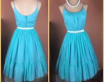 1950er / 1960er Jahre Joan Barrie Partykleid aus Seiden-Chiffon - Größe 8-10 - **As is**