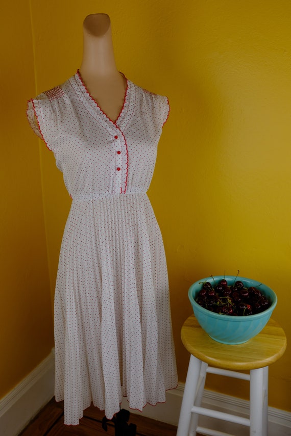Lovely 1970s does 30s/40s Dotted Swiss Day Dress