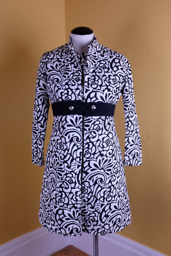 1960s B/W Mod Dress w/Matching Coat / 1960s Mod S… - image 2