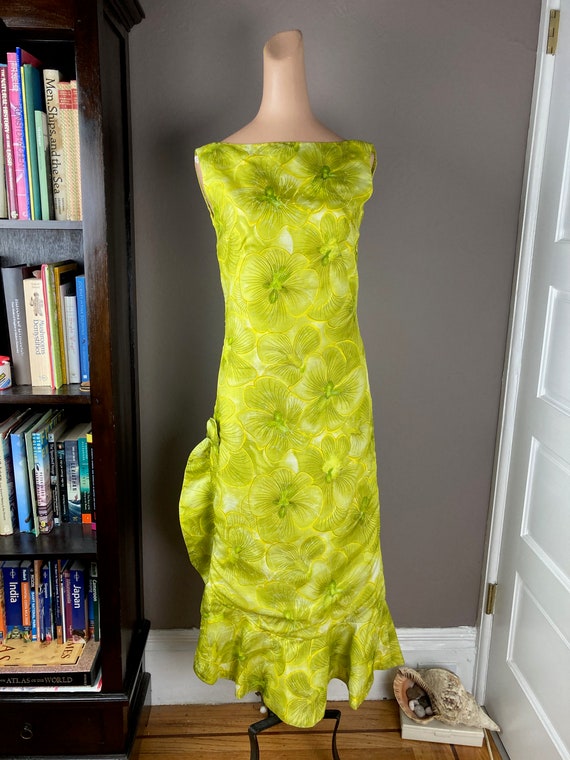 1960s Chartreuse Hawaiian Print Dress - Floral Pr… - image 2