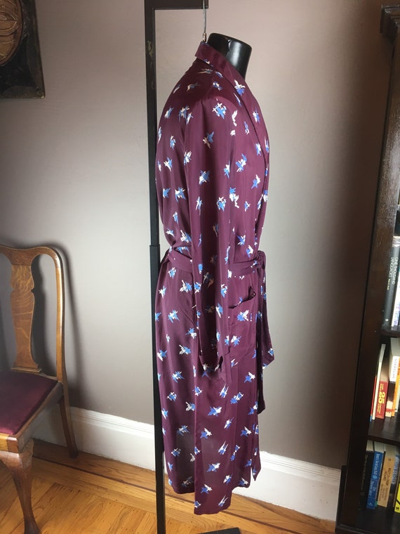 Handsome 1950s Rayon Print Robe - image 4