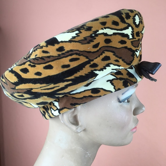 1960s Patrice Leopard Print Mod Hat - image 5