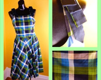 Fresh and striking plaid 1950s Dress - Size 4