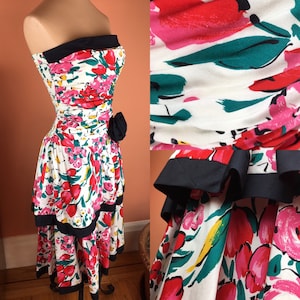 Vibrant Tiered Strapless 1980s/1990s Dress