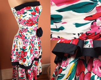 Vibrant Tiered Strapless 1980s/1990s Dress