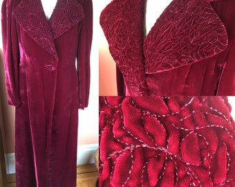 Luxe 1940s Bordeaux Silk Velvet Robe - **As Is