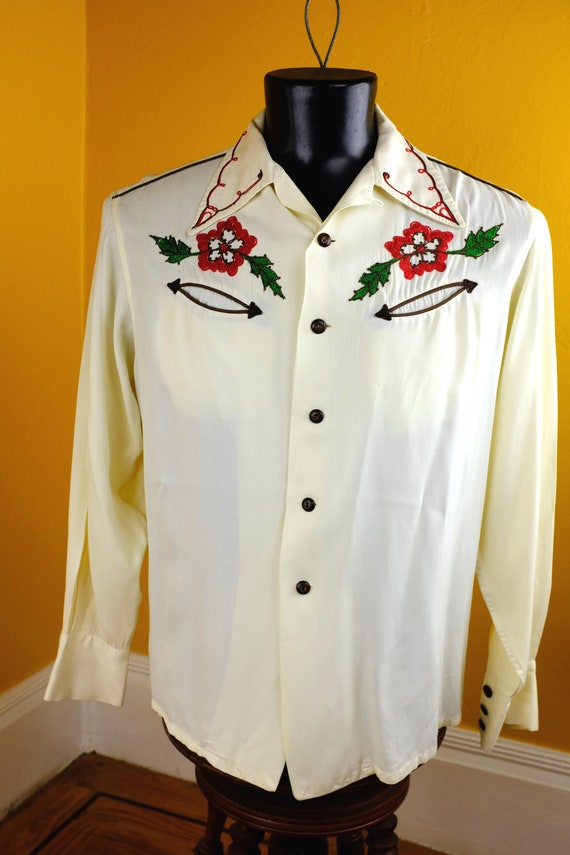 1940s Embroidered Cream Rayon Gabardine Shirt - la