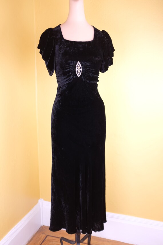 Glamorous 1930s Bias Cut Silk Velvet Gown - Size 2
