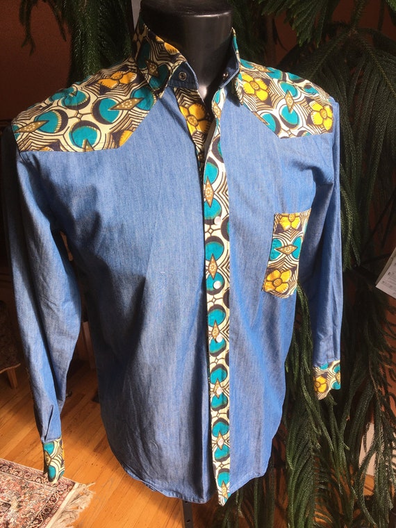 1980s Western Denim Shirt with Print Detail - image 2