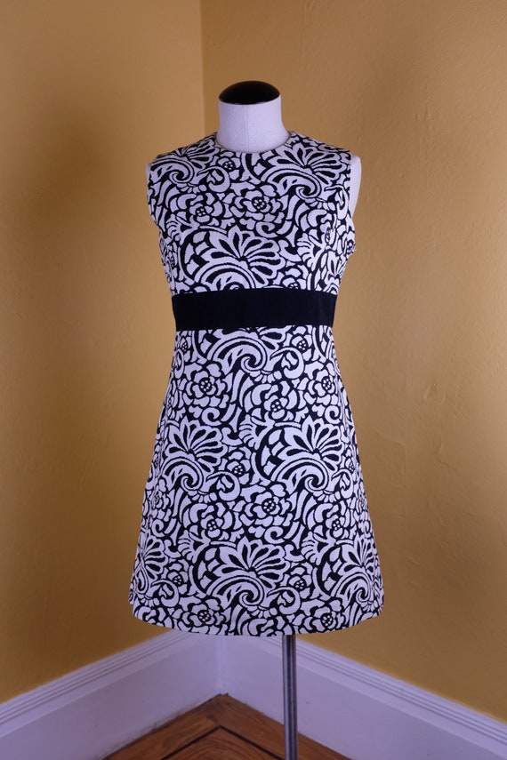 1960s B/W Mod Dress w/Matching Coat / 1960s Mod S… - image 3