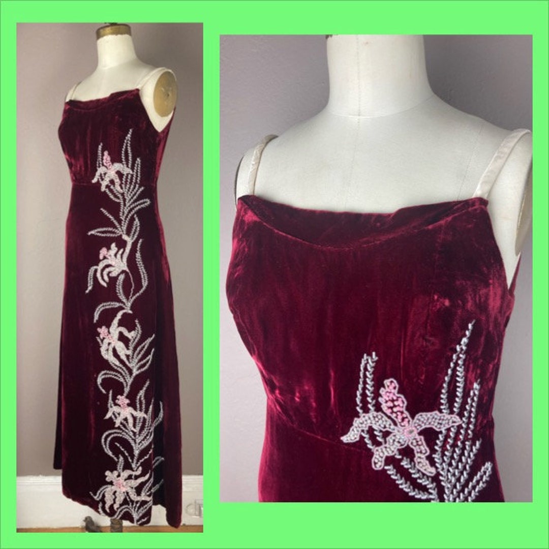 1960s renaissance style velvet bodice dress