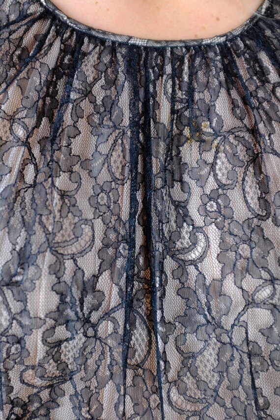 1940s/1950s Black Lace Blouse - image 3
